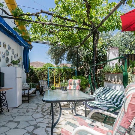 3 Bedroom Beautiful Home In Fuente Tojar Esterno foto
