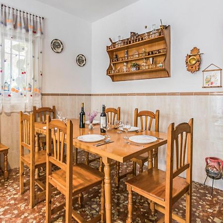 3 Bedroom Beautiful Home In Fuente Tojar Esterno foto