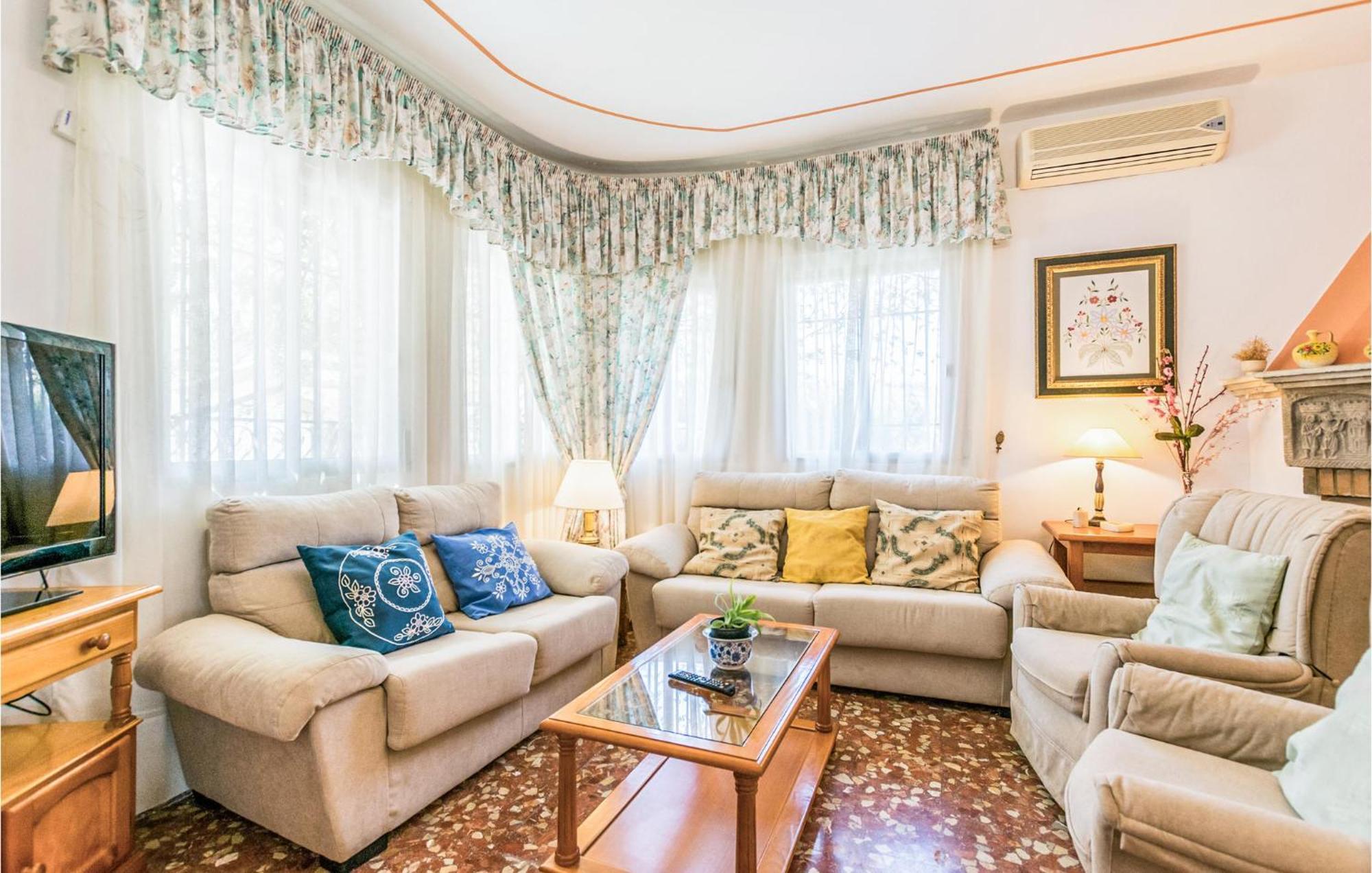 3 Bedroom Beautiful Home In Fuente Tojar Esterno foto